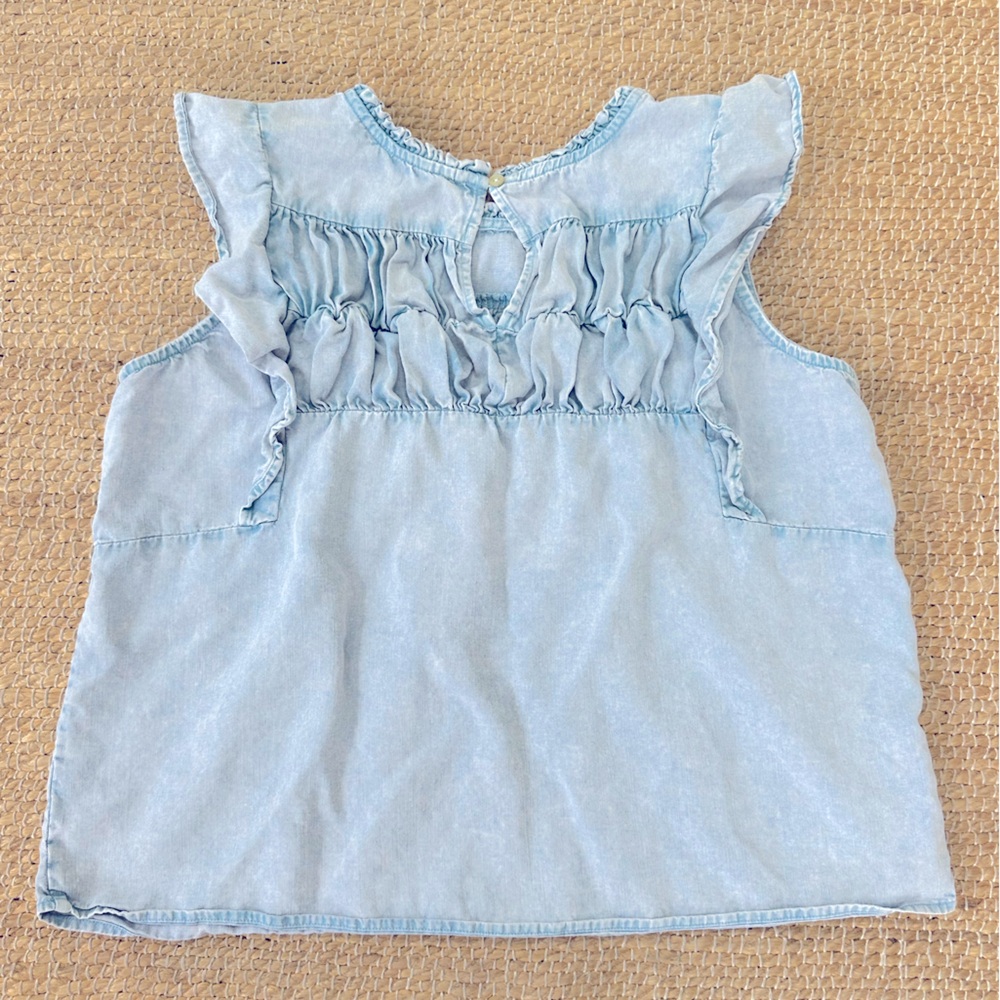 Rails Filomena‎ ruched top light blue denim color with ruffle sleeves size M - Picture 6 of 7